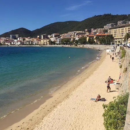 / Centre / Port 2mn / Parking Proche/ Toutes Commodites * Αζάτσιο